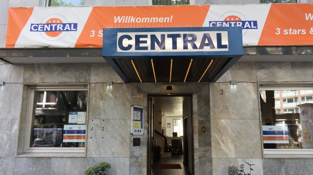 CENTRAL Hotel Duesseldorf Buitenkant foto