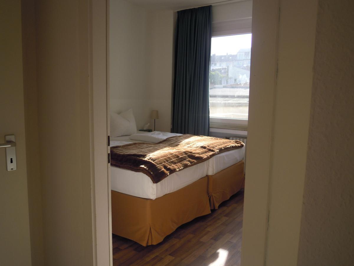 CENTRAL Hotel Duesseldorf Buitenkant foto